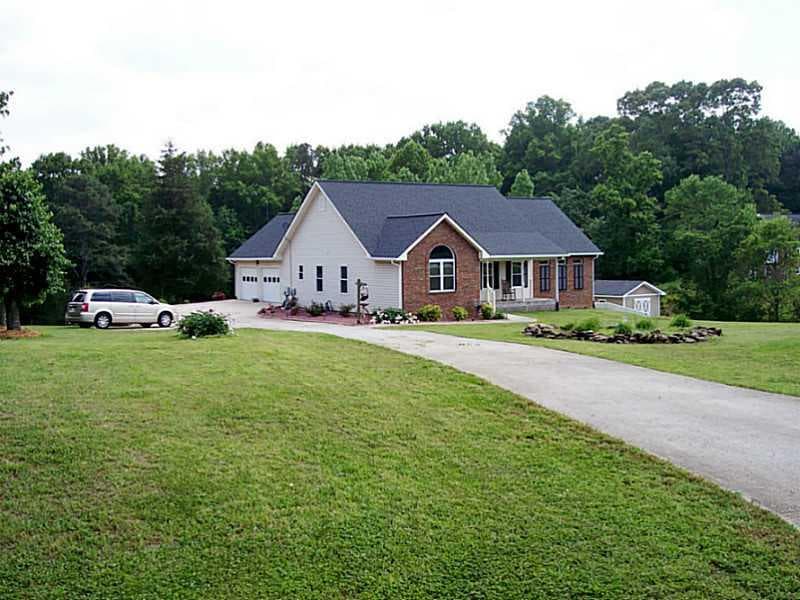 2092 Wilkie Road, Alpharetta, GA 30004 — most recent listing photo