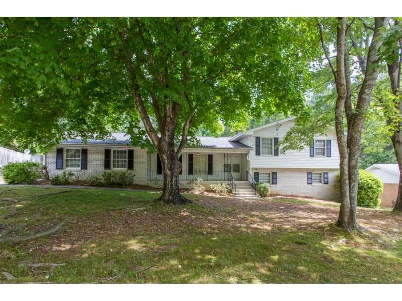 4935 Cambridge Drive, Dunwoody, GA 30338 — most recent listing photo