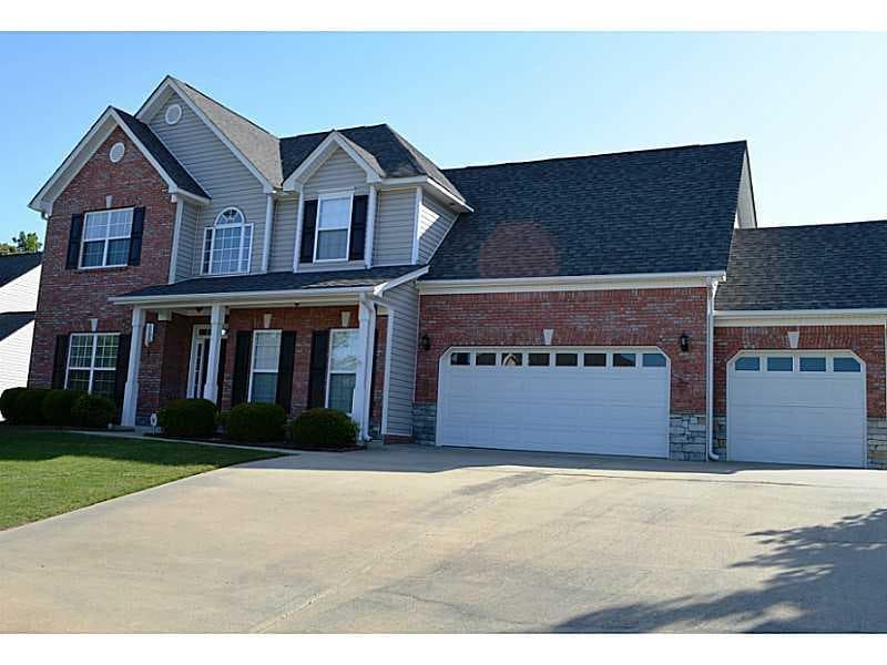 4 bedroom, 2,402 sq ft single family residence sold at 1078 Fountain Lakes Court, Lawrenceville, GA 30043