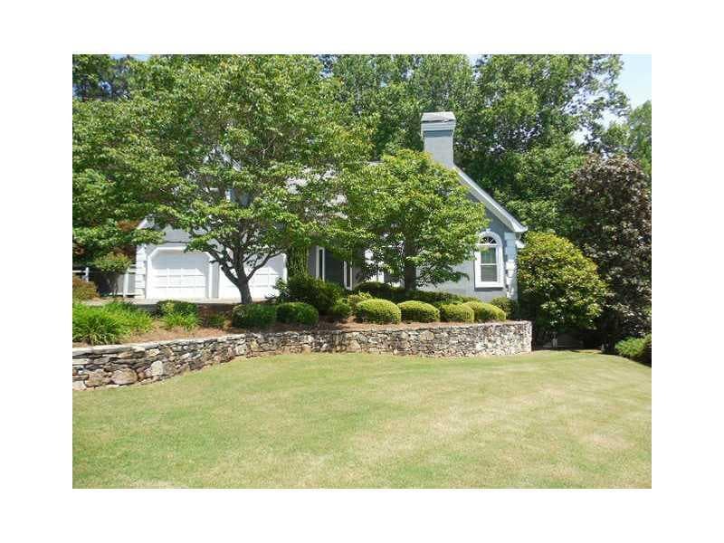 4 bedroom, 2,897 sq ft single family residence sold at 335 Farm Trak Track, Roswell, GA 30075