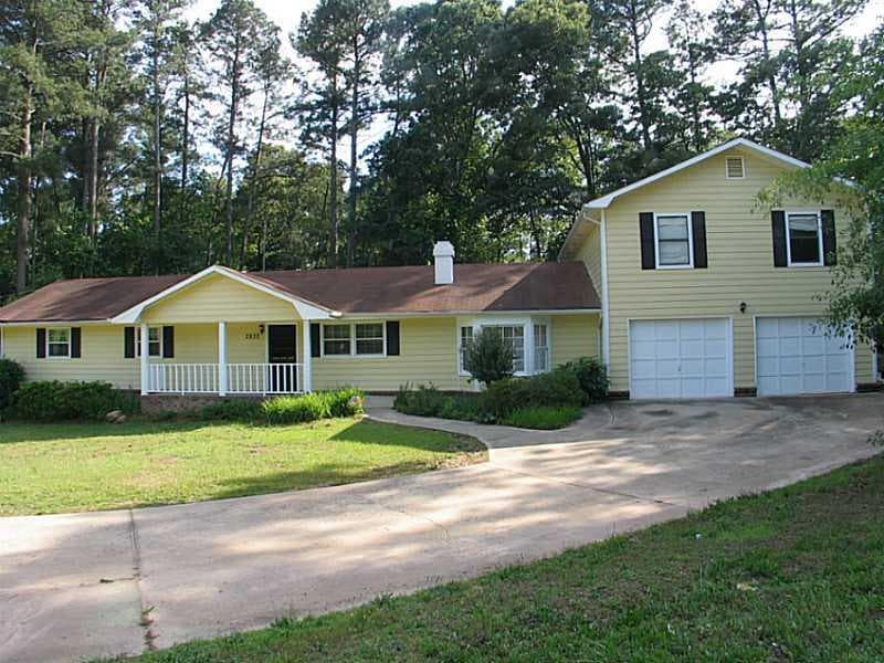 2833 Deshong Drive, Stone Mountain, GA 30087 — most recent listing photo
