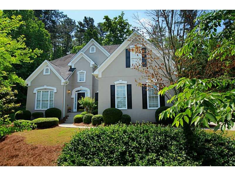 3 bedroom, 2,564 sq ft single family residence sold at 270 Park Creek Drive, Alpharetta, GA 30005