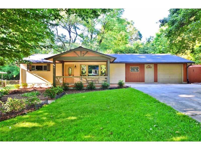 2 bedroom, 950 sq ft single family residence sold at 3039 Francine Drive, Decatur, GA 30033