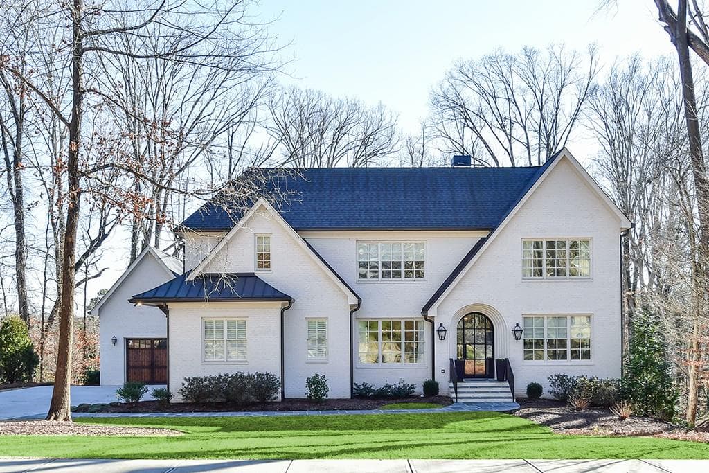 5 bedroom, 6 bathroom, 4,888 sq ft single family residence sold at 1476 Peachtree Battle Avenue, Atlanta, GA 30327