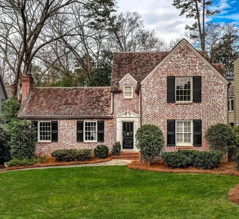 4 bedroom, 3 bathroom, 2,304 sq ft single family residence sold at 2782 N Hills Drive, Atlanta, GA 30305