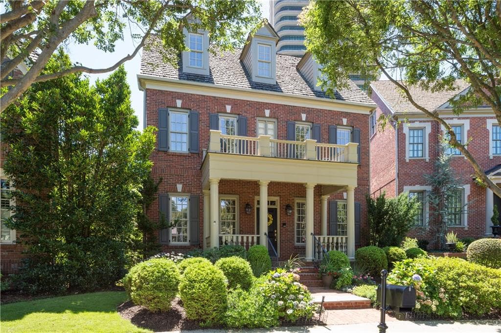 4 bedroom, 6 bathroom, 3,500 sq ft single family residence sold at 7 Conifer Circle, Atlanta, GA 30342