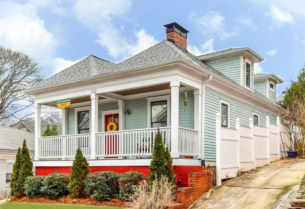 3 bedroom, 3 bathroom, 2,266 sq ft single family residence sold at 722 Woodson Street, Atlanta, GA 30315
