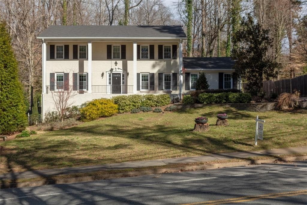 250 W Spalding Drive, Sandy Springs, GA 30328 — most recent listing photo