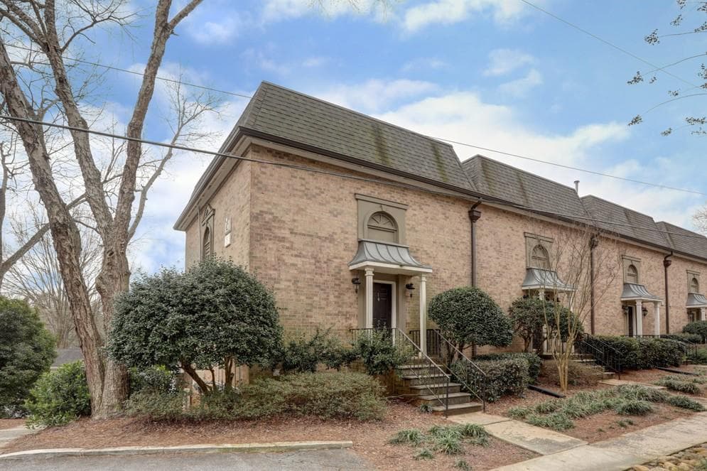 6980 Roswell Road C1, Sandy Springs, GA 30328 — most recent listing photo
