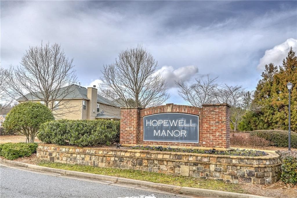 5445 Hopewell Manor Drive, Cumming, GA 30028 — most recent listing photo