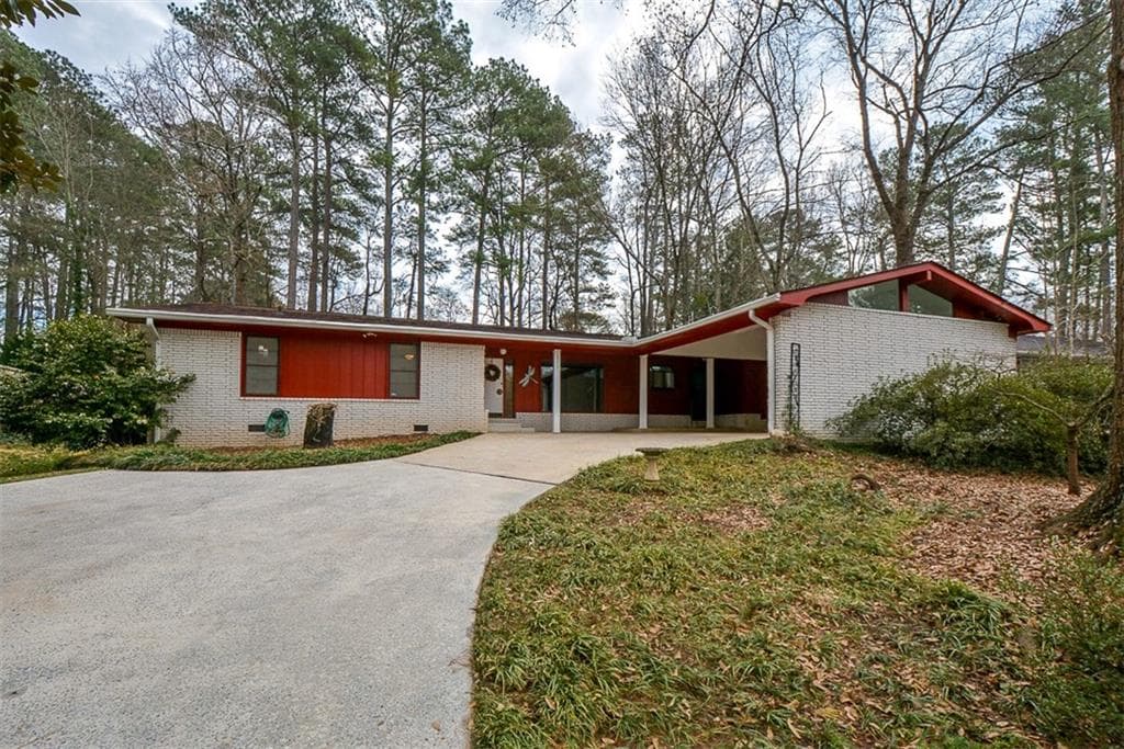 4575 Sharon Valley Court, Dunwoody, GA 30338 — most recent listing photo