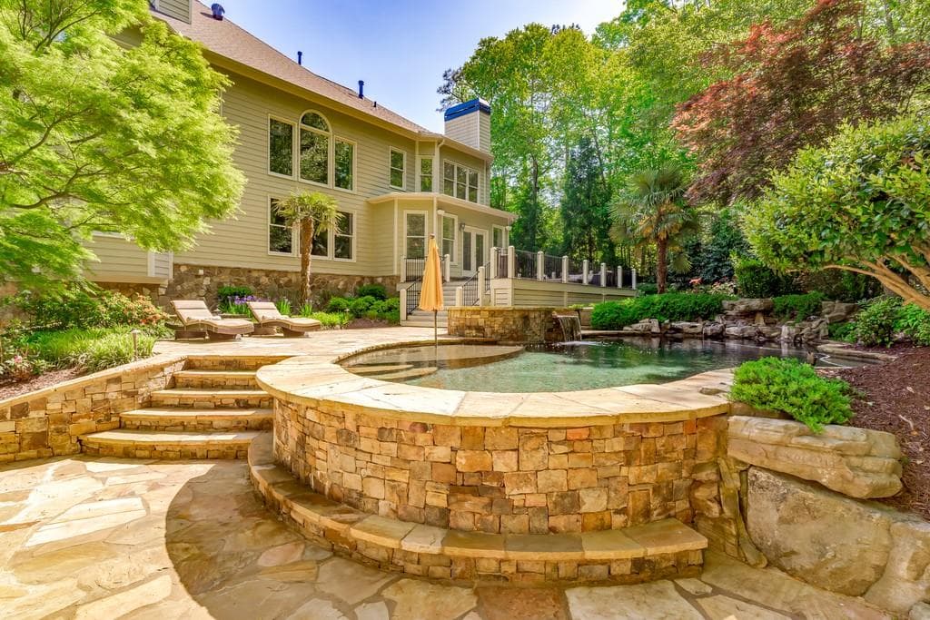 1635 Reddstone Close, Alpharetta, GA 30004 — most recent listing photo