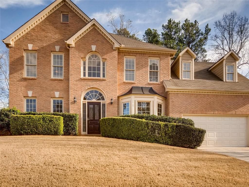 4 bedroom, 3 bathroom, 3,065 sq ft single family residence sold at 11890 Leeward Walk Circle, Alpharetta, GA 30005