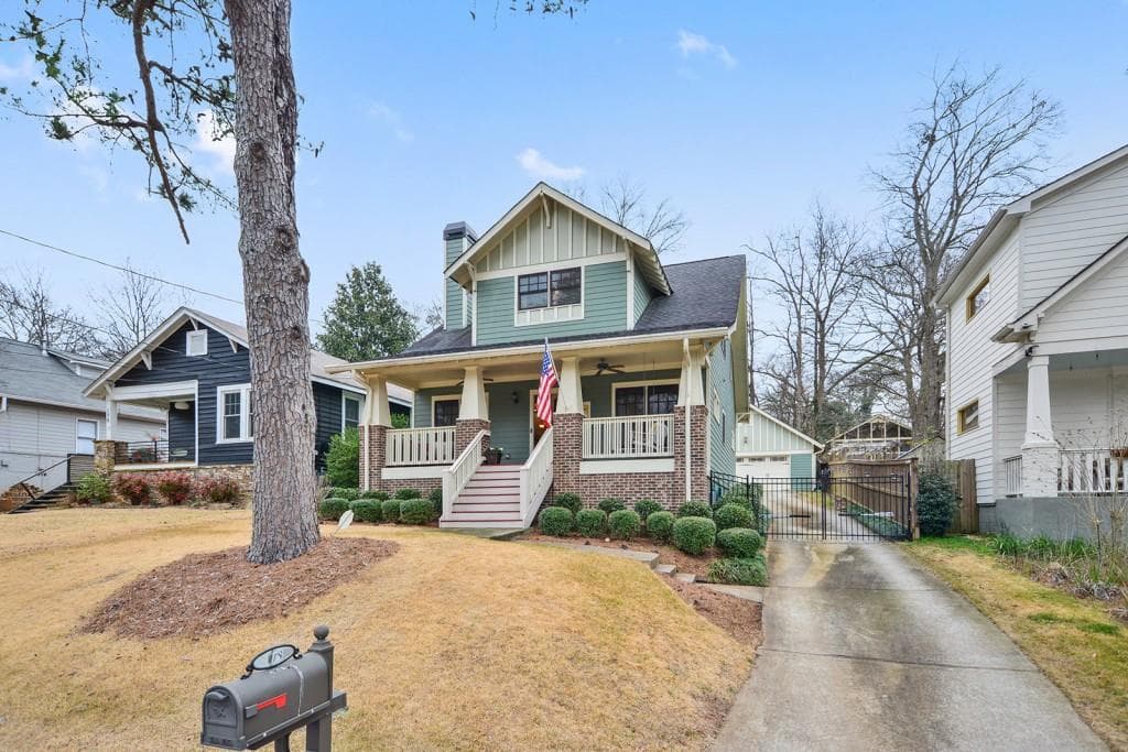 4 bedroom, 3 bathroom, 2,044 sq ft single family residence sold at 178 Watson Circle, Atlanta, GA 30317