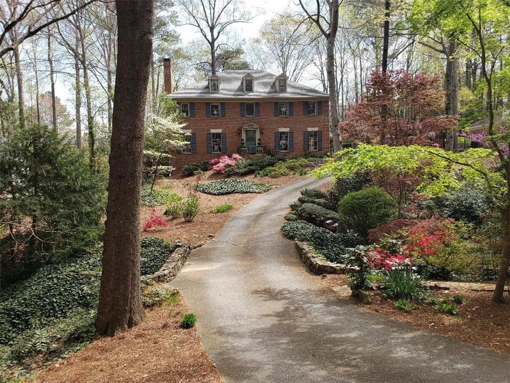 6450 River Chase Circle, Sandy Springs, GA 30328 — most recent listing photo