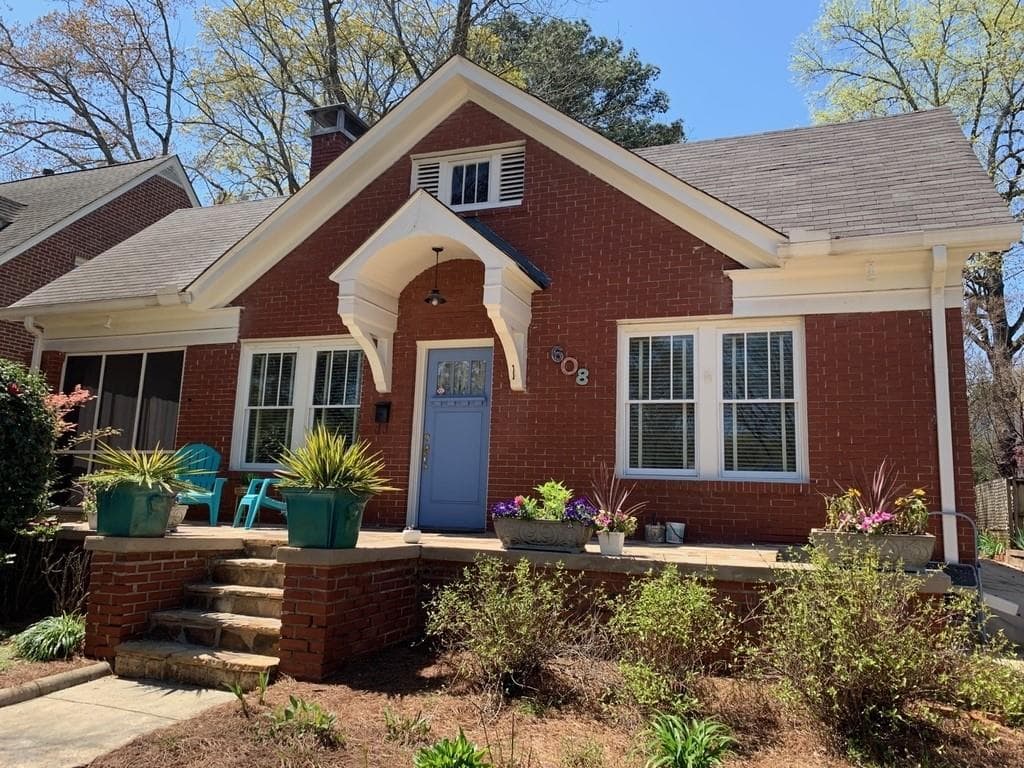 3 bedroom, 2 bathroom, 1,670 sq ft single family residence sold at 608 Hardendorf Avenue, Atlanta, GA 30307