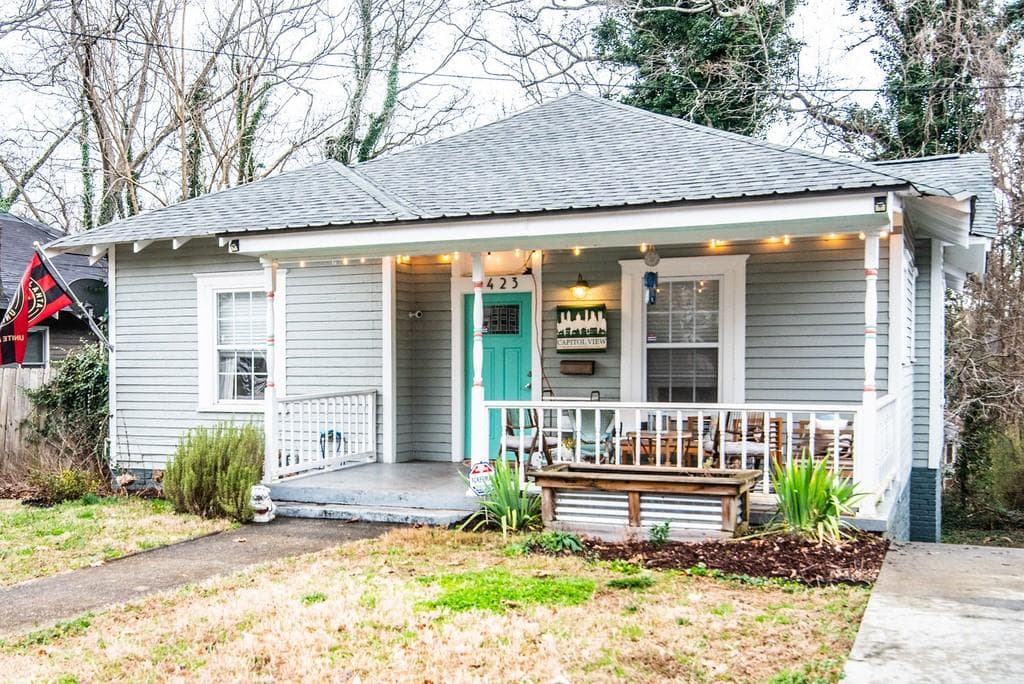 3 bedroom, 2 bathroom, 1,644 sq ft single family residence sold at 1423 SW Fairbanks Street, Atlanta, GA 30310