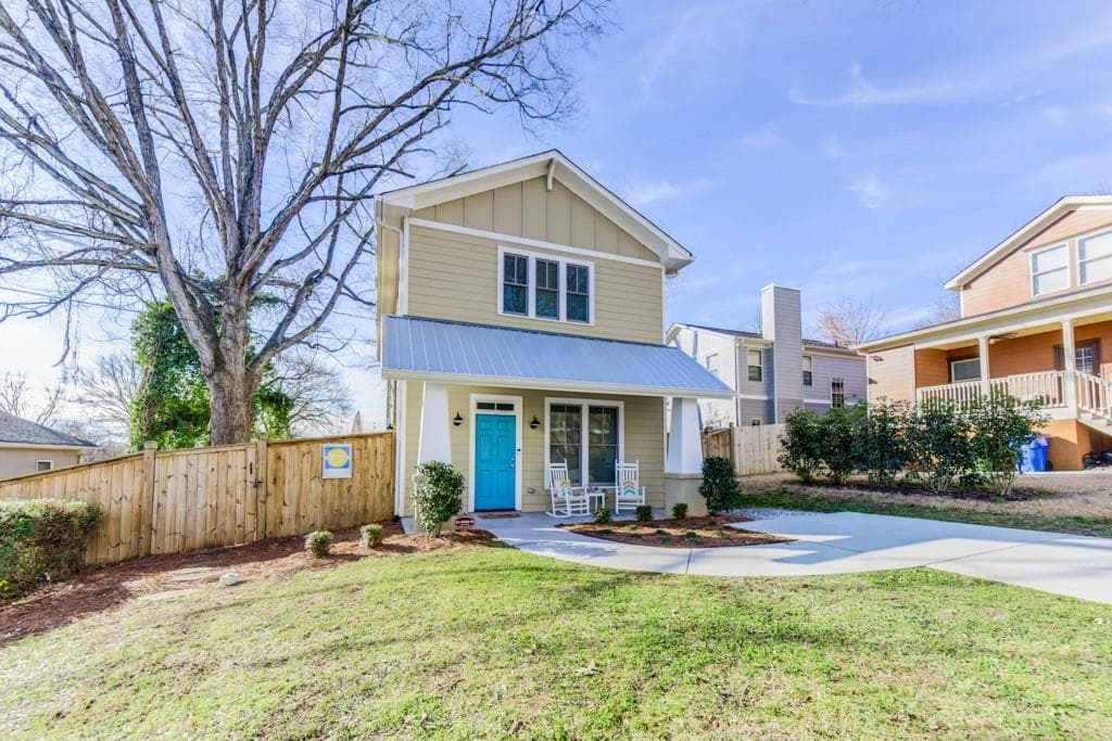 3 bedroom, 3 bathroom, 1,840 sq ft single family residence sold at 1547 New Street, Atlanta, GA 30307