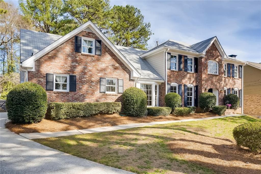 1042 Redfield Lane, Dunwoody, GA 30338 — most recent listing photo