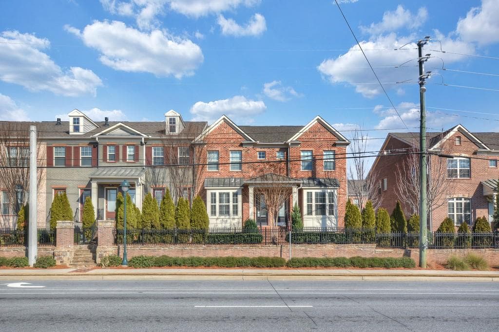 315 Alderwood Lane, Sandy Springs, GA 30328 — most recent listing photo
