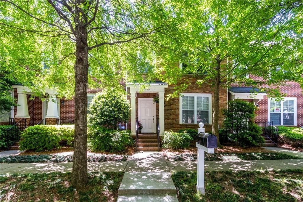 2 bedroom, 3 bathroom, 1,440 sq ft townhouse sold at 799 Field Street, Atlanta, GA 30316