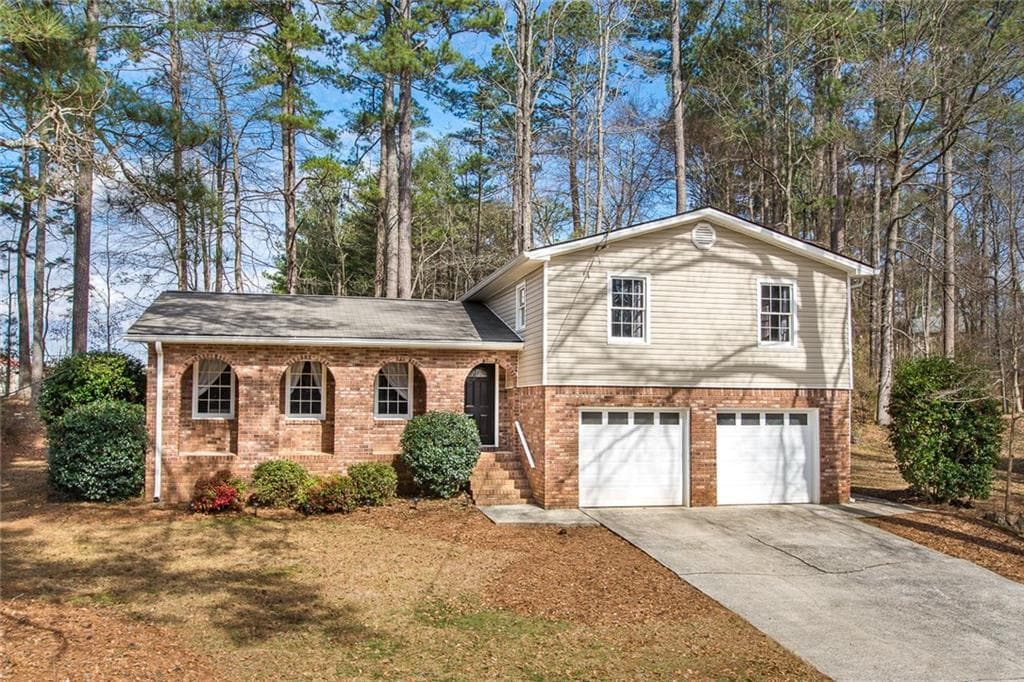 4 bedroom, 3 bathroom, 2,004 sq ft single family residence sold at 1201 Little Acres Place, Marietta, GA 30066
