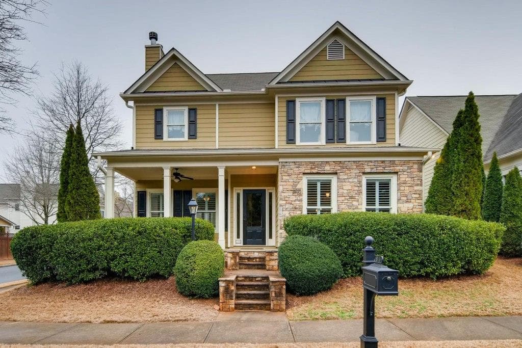 4 bedroom, 4 bathroom, 2,428 sq ft single family residence sold at 816 Village Manor Place, Suwanee, GA 30024