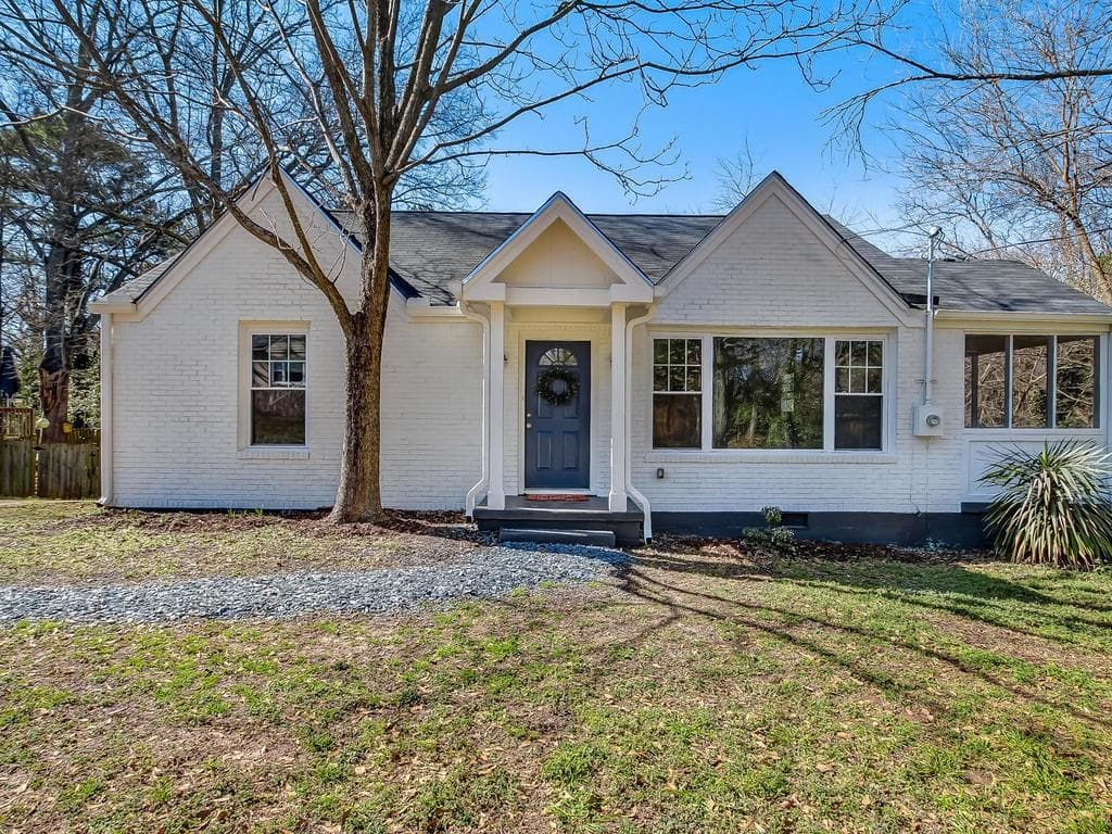 3 bedroom, 2 bathroom, 1,286 sq ft single family residence sold at 511 Ashburton Avenue, Decatur, GA 30032