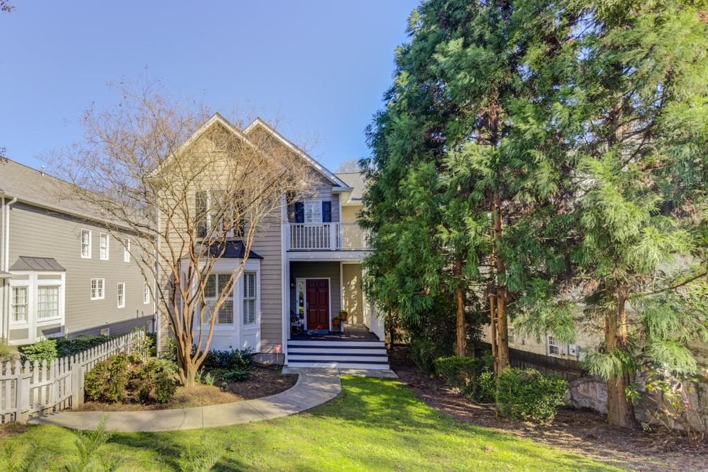 3 bedroom, 3 bathroom, 2,800 sq ft single family residence sold at 1757 Marvin Street, Atlanta, GA 30318