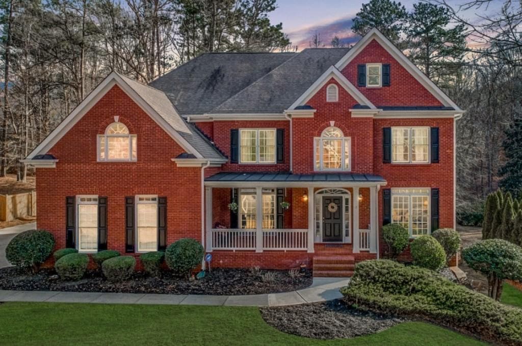 5 bedroom, 4 bathroom, 3,385 sq ft single family residence sold at 1072 Bridgemill Avenue, Canton, GA 30114