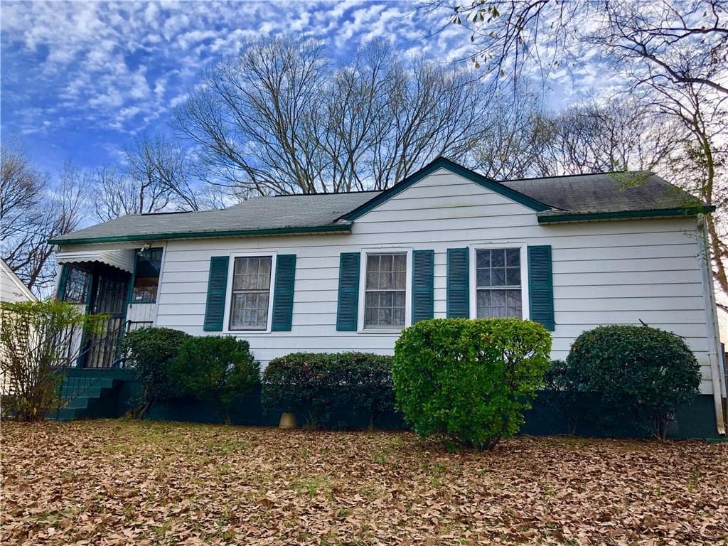2 bedroom, 1 bathroom single family residence sold at 484 Glenwood Place, Atlanta, GA 30316
