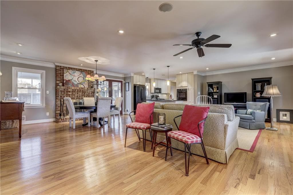 2815 Ponderosa Circle, Decatur, GA 30033 — most recent listing photo