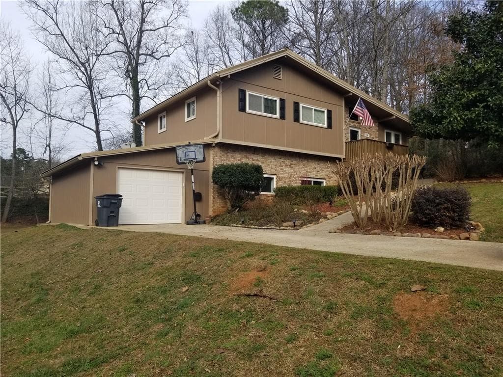 6186 Hillpine Drive, Douglasville, GA 30135 — most recent listing photo