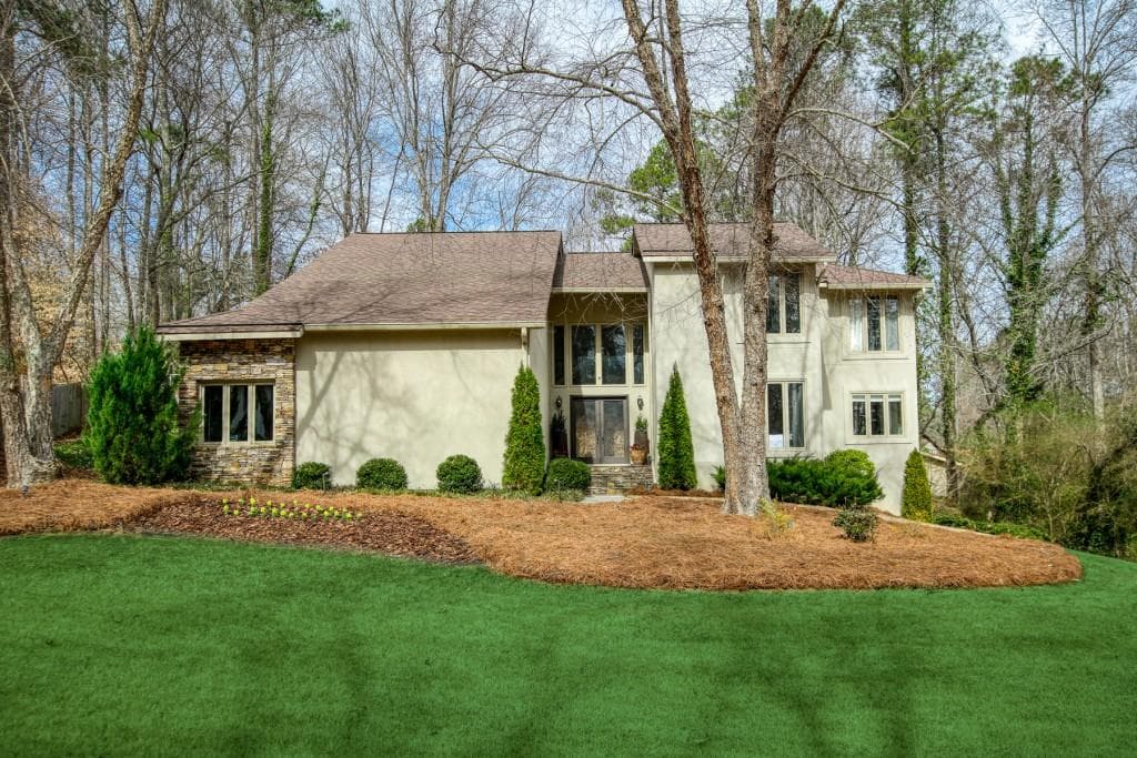 4 bedroom, 3 bathroom, 3,696 sq ft single family residence sold at 570 Huntwick Place, Roswell, GA 30075