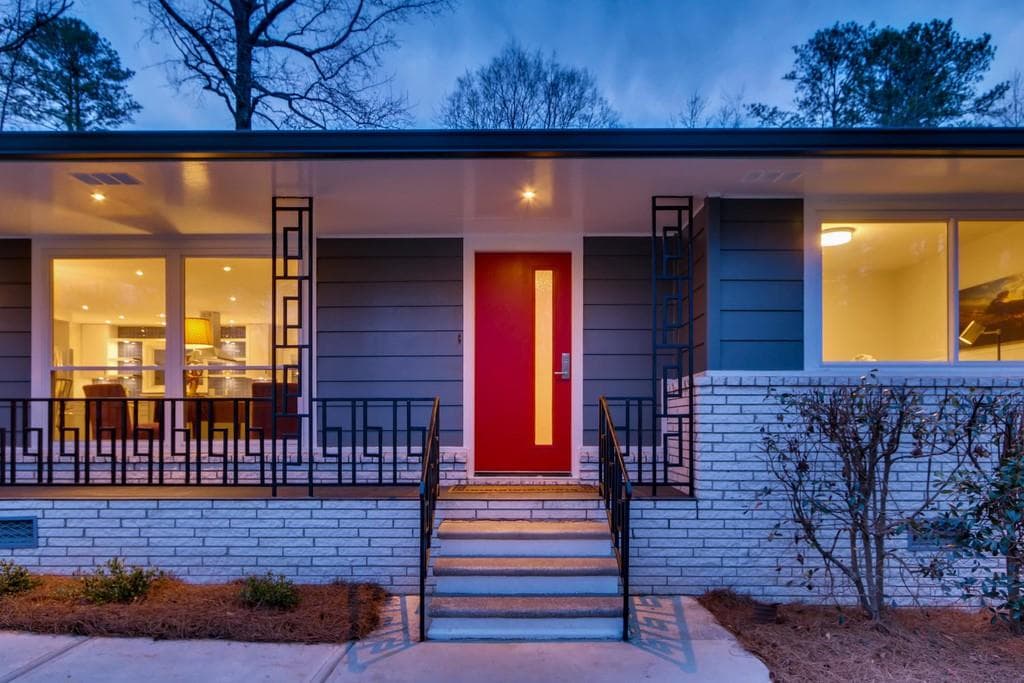 4 bedroom, 3 bathroom, 1,996 sq ft single family residence sold at 471 Rebecca Lane, Smyrna, GA 30082