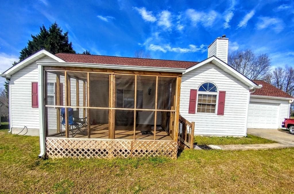 4302 LEAFVIEW Drive, Gillsville, GA 30543 — most recent listing photo