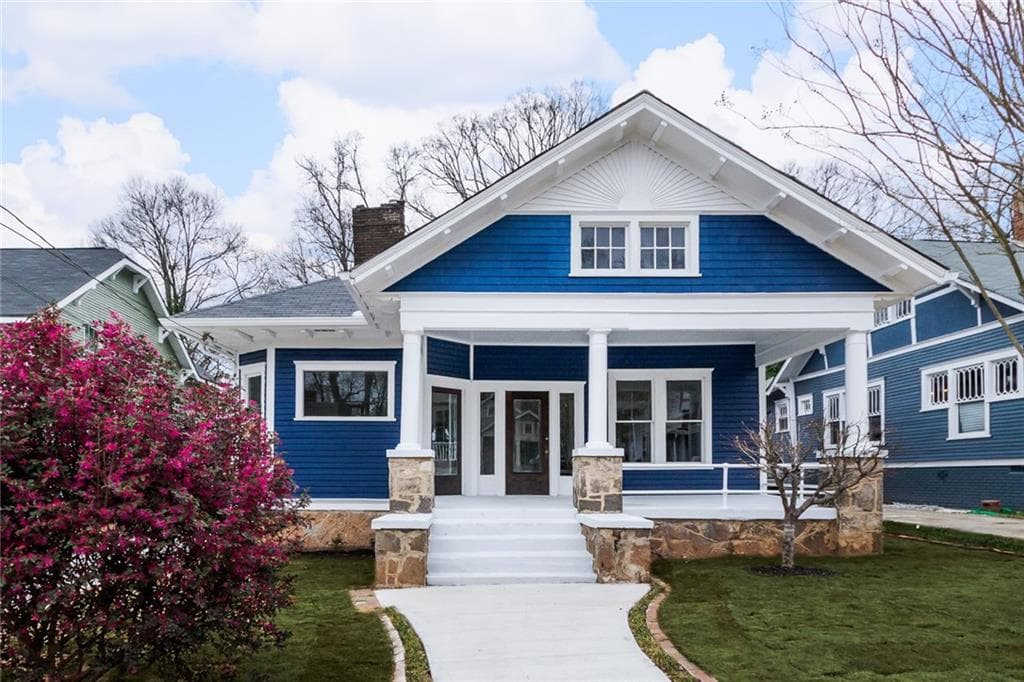 3 bedroom, 2 bathroom, 2,200 sq ft single family residence sold at 1241 Lucile Avenue, Atlanta, GA 30310