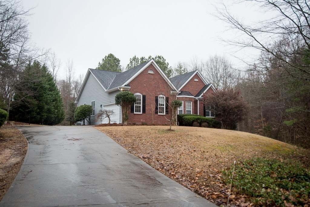 1835 Dartford Way, Hoschton, GA 30548 — most recent listing photo