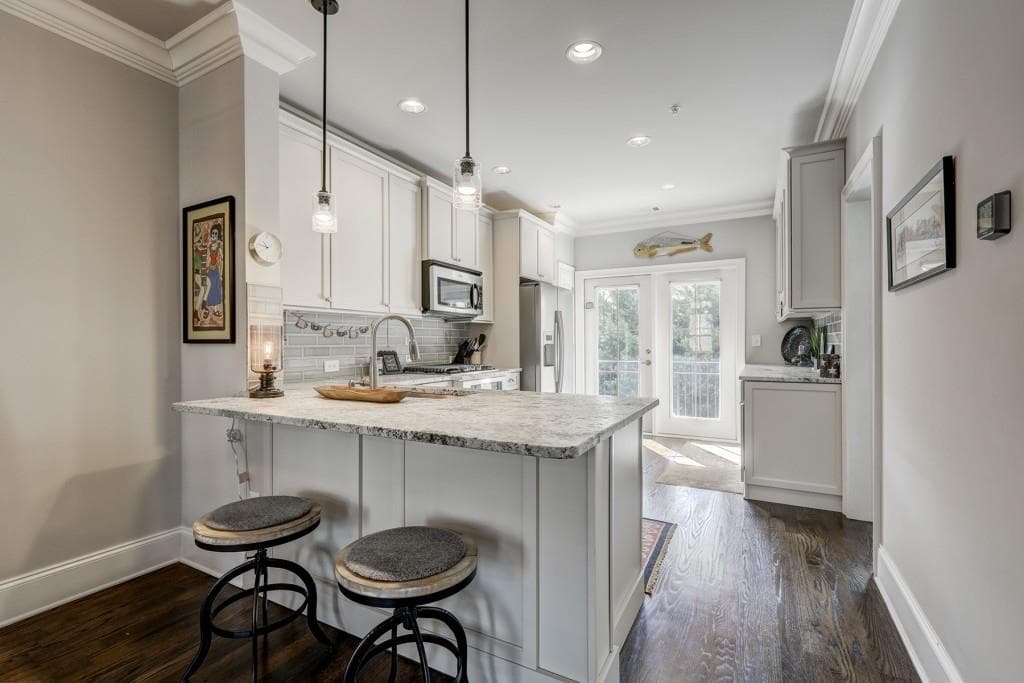 869 Perennial Drive, Atlanta, GA 30328 — most recent listing photo