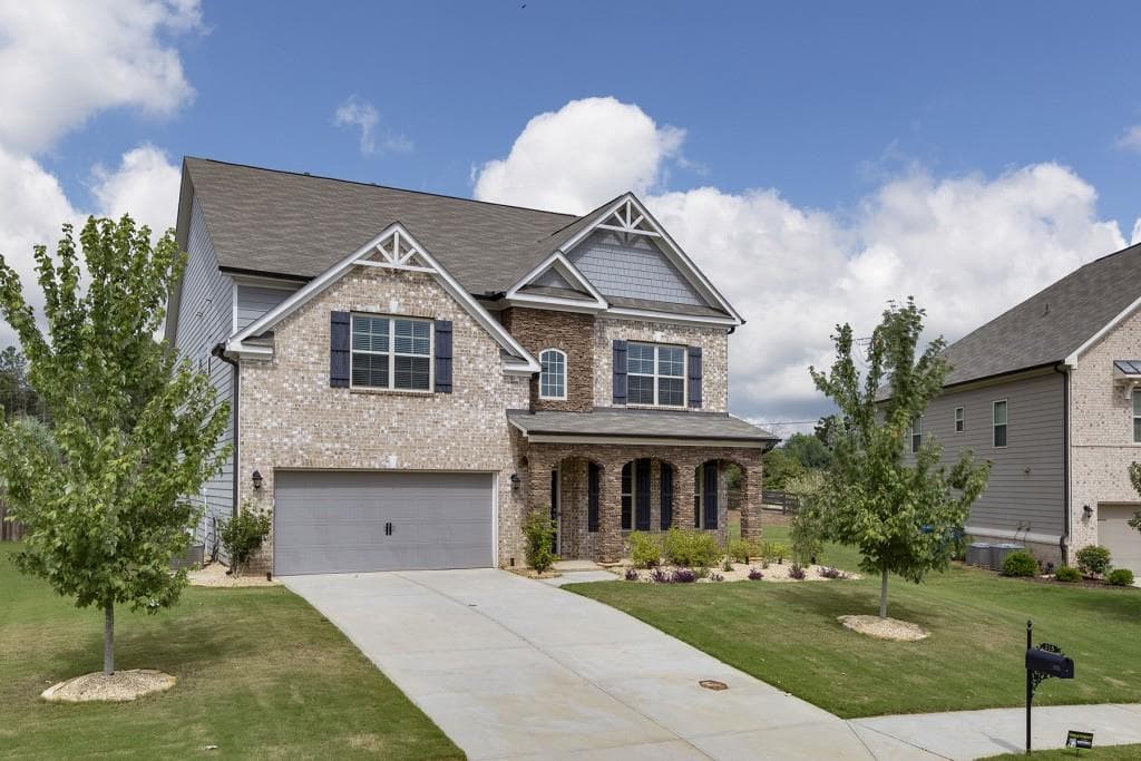 215 Ashland Court, Alpharetta, GA 30004 — most recent listing photo