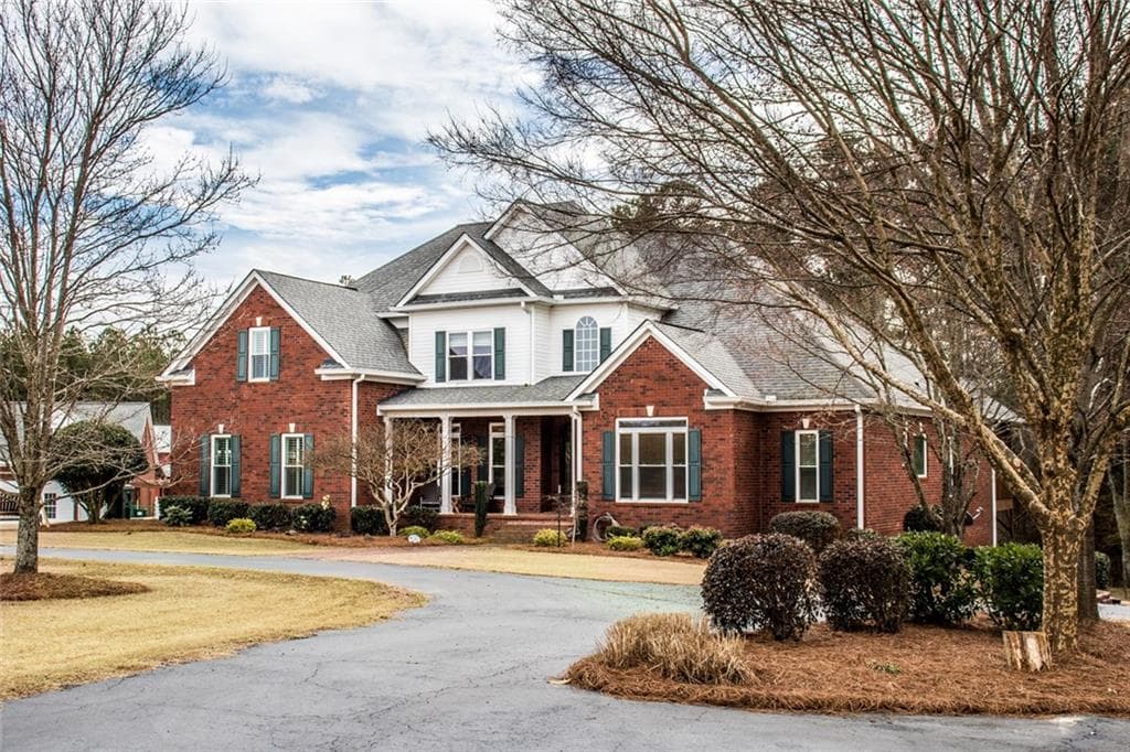 6 bedroom, 5 bathroom, 7,077 sq ft single family residence sold at 691 Bear Creek Road, Carrollton, GA 30117