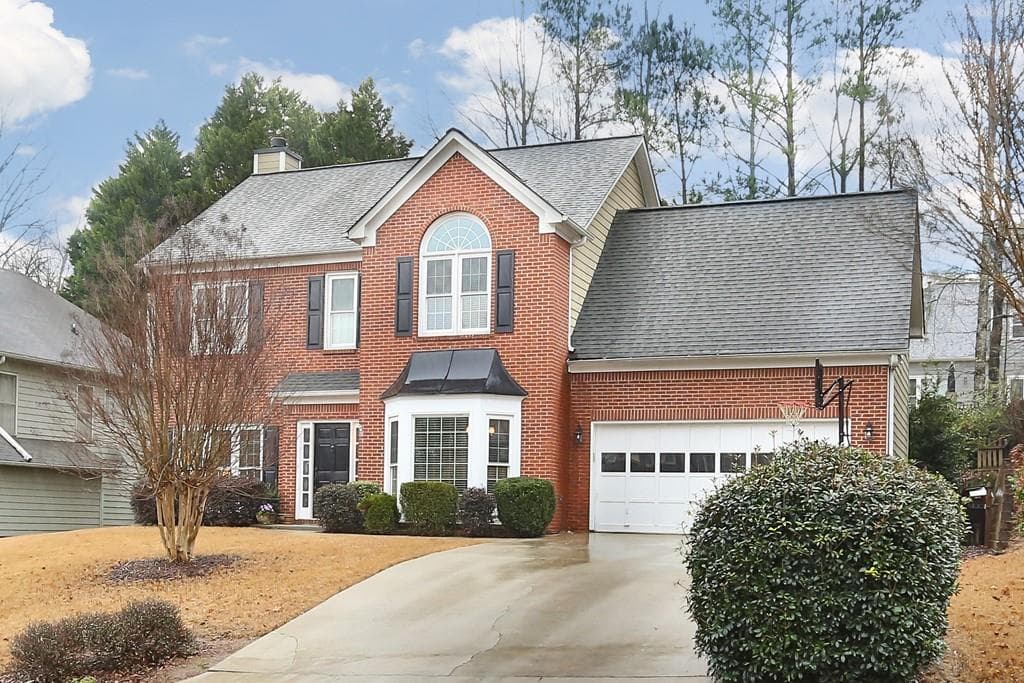 5 bedroom, 3 bathroom, 2,192 sq ft single family residence sold at 550 Creek Landing Lane, Alpharetta, GA 30005