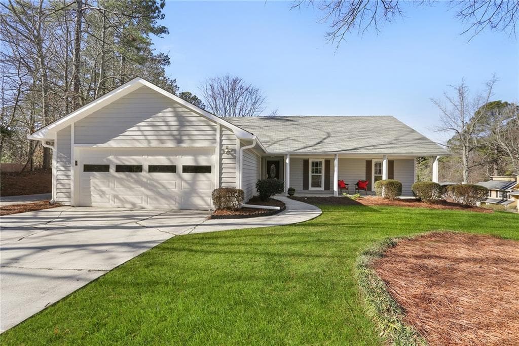 685 Lake Forest Court, Roswell, GA 30076 — most recent listing photo