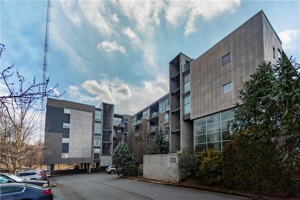 1 bedroom, 1 bathroom, 800 sq ft condominium sold at 130 ARIZONA Avenue 415, Atlanta, GA 30307