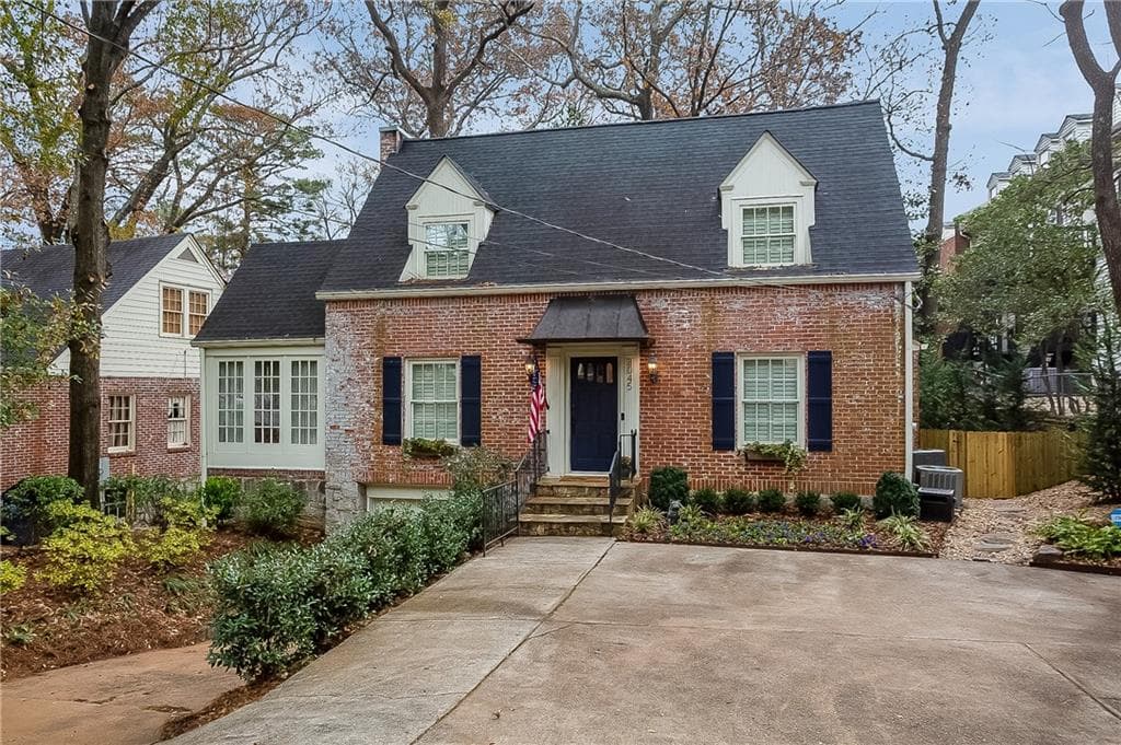 3 bedroom, 3 bathroom, 2,223 sq ft single family residence sold at 3045 Peachtree Drive, Atlanta, GA 30305