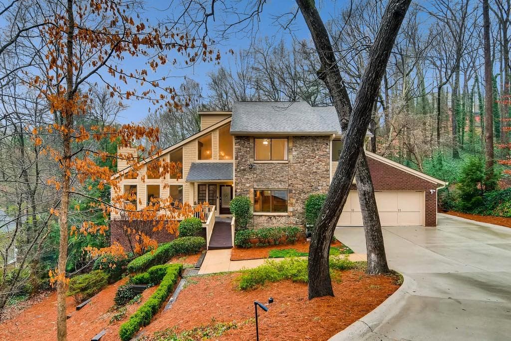 620 IDLEWOOD Drive, Sandy Springs, GA 30327 — most recent listing photo