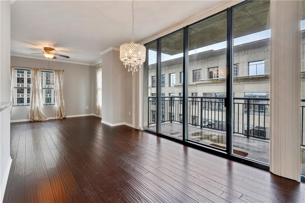 2 bedroom, 2 bathroom, 1,233 sq ft condominium sold at 3040 Peachtree Road 803, Atlanta, GA 30305