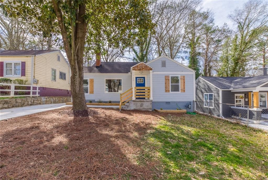 3 bedroom, 2 bathroom, 1,400 sq ft single family residence sold at 1760 N Olympian Way, Atlanta, GA 30310