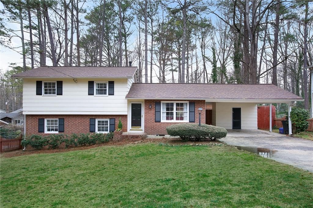 1998 Commodore Lane, Atlanta, GA 30341 — most recent listing photo