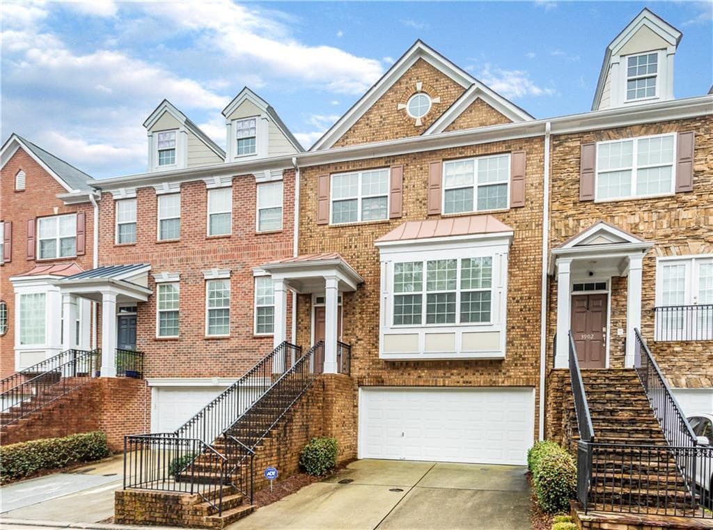 3 bedroom, 4 bathroom, 2,542 sq ft townhouse sold at 3904 Old Atlanta Station Drive 10, Atlanta, GA 30339